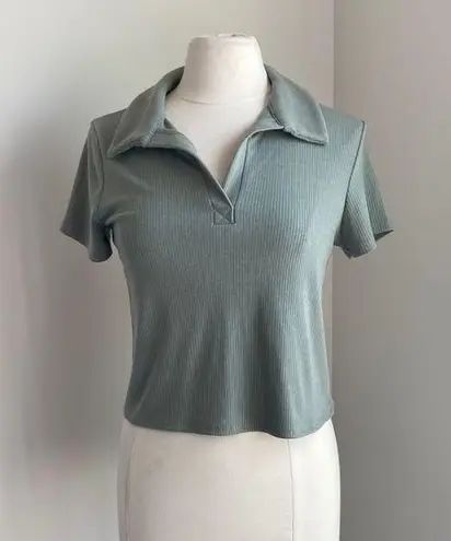 BP  Cropped Baby Tee Polo Womens Sz Large Green Ribbed Stretch Cap Sleeve Y2K