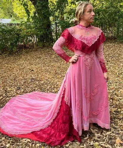 Alfred Angelo Vintage 70s Victorian illusion lace ruffle pink red wedding dress