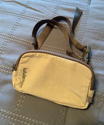 Lululemon Mini Belt Bag