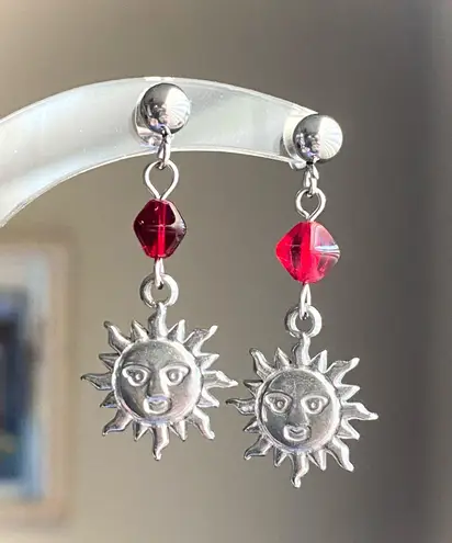 Handmade stainless steel sun face & Czech glass beads boho retro vintage style dangle earrings☀️