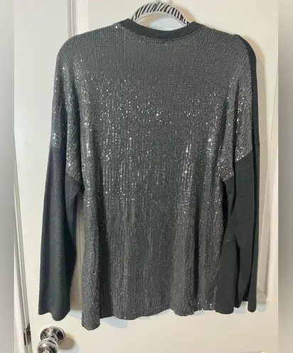 Tempo Paris Italy Women’s V-neck Clear Sequin Back Gray Fuzzy Sweater Pocket Sm
