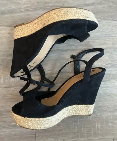 Fashionable Women’s Wedges | Size 10 | Perfect for Any Occasion Black