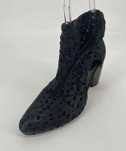 Dansko iXOs Cutout Ankle Boots Sz 40 Black Perforated Leather Heels Booties