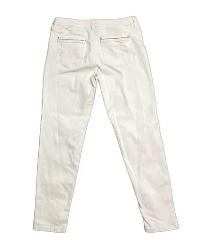 White House | Black Market WHBM White Girlfriend Distressed Jean. Size 4.