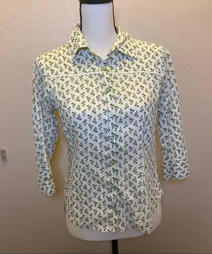 i.e. Relaxed Cottagecore western blouse Petite Med Size undefined