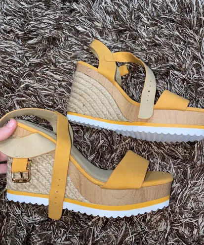 Soda Yellow Wedges