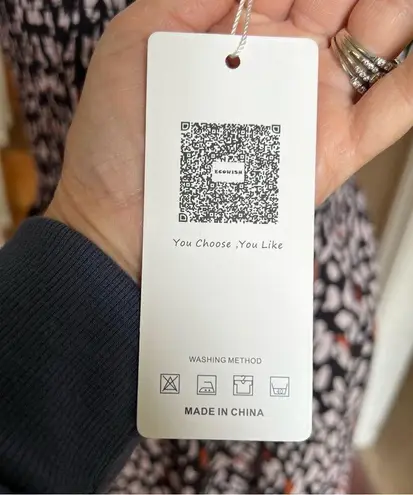 Ecowish NWT- Tie Front Print Dress- Size Medium