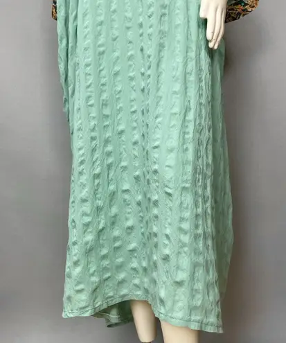 Handmade Kaftan Dress Light Green Kuwait Women Maxi Textured Fabric Pattern Trim