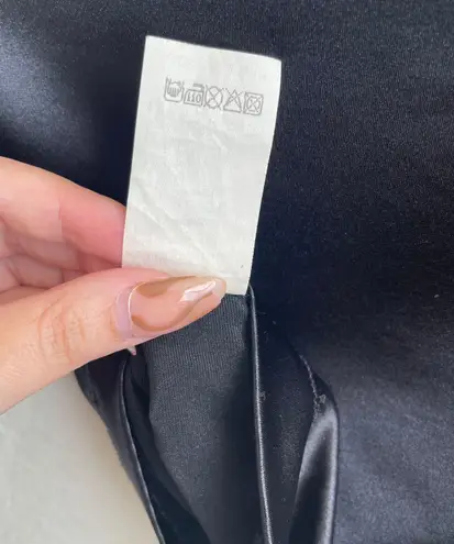 Moschino JEANS Vintage 90s Black White Edgy Fitted Long Sleeve Graphic Crop Top