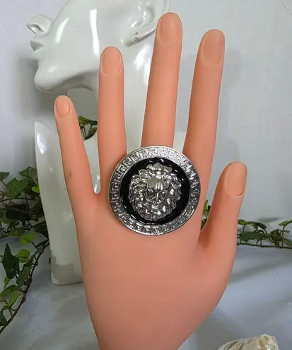Vintage Statement Silver Lion Head Ring