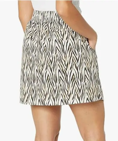 GREG NORMAN Animal Expedition Pull on Golf Pickleball Skort Women's Size MEDIUM Black