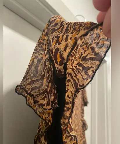 VTG 90s A.M.I. Brown & Tan Animal Print Short Sleeve V