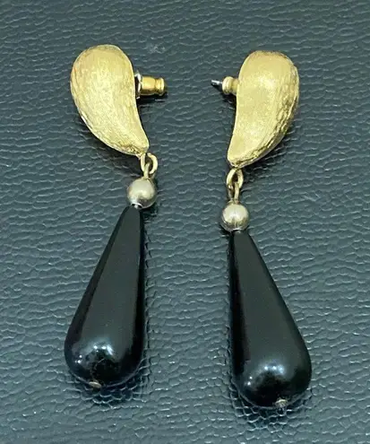 Givenchy Vintage Signed Brushed Gold-tone Black Teardrop Dangle Earrings 10.6g