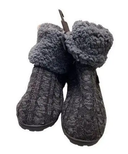 Muk Luk Women's Gray fur/sweater Slipper Boots/Shoes Size 10 SKU 913