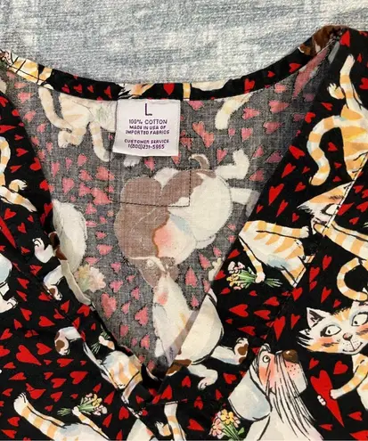 S.C.R.U.B.S. Dog Cat Heart Love Scrub Top Large