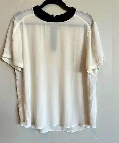 Lou & grey  blouse cream and black size large - Image 1