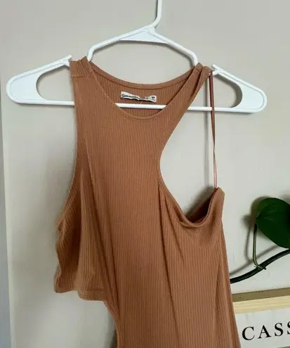 Abercrombie & Fitch Abercrombie Cut out tan maxi dress