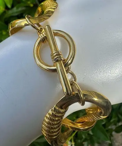 Gold tone vintage chain link bracelet