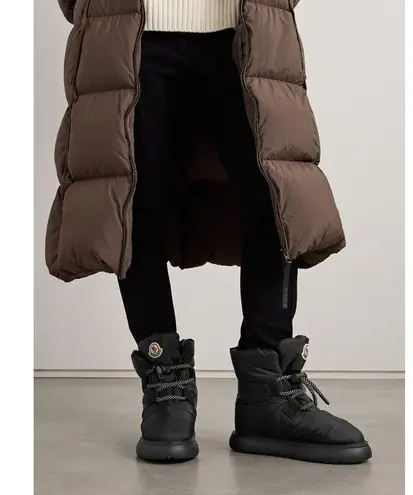 Moncler Gaia Pull Snow Boots in Black 40 New with Box Womens Winter Shoes