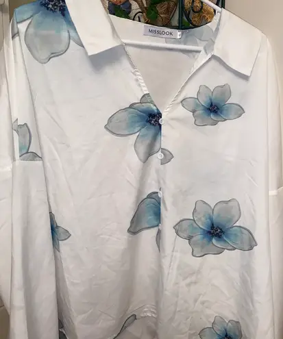 Miss Look Silk Button Up Top