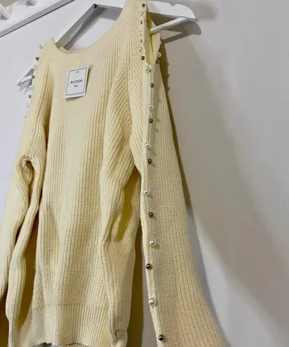 Belle De Jour Women’s Beaded Trim Cutout Shoulder Sweater Cream Size Large NWT