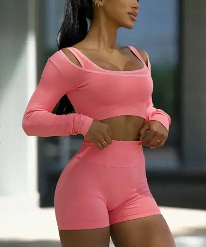 Bombshell sportswear Square Neck Pullover
