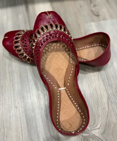 Handmade Embroidered Jutti Flats – Red & Gold – Women’s Size 8 - Image 1