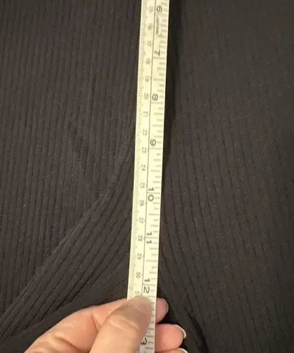 House of Harlow 1960 NWT’s ribbed knit pants. Size large