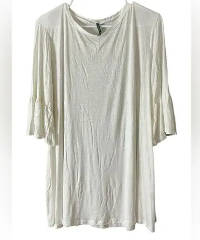 White Ruffled Bell Sleeve Tunic Size 2X