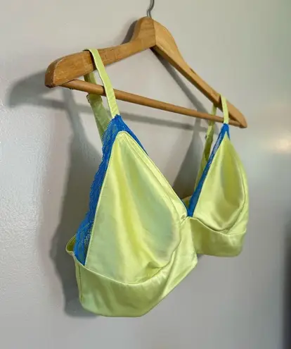 Parade Underwear Lemon Yellow Parade Silky Wirefree Triangle Bra Size 2XL EUC