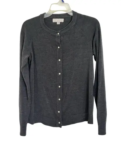 Carolyn Taylor Gray Pearl Button Front Cardigan Size Medium Preppy Classic