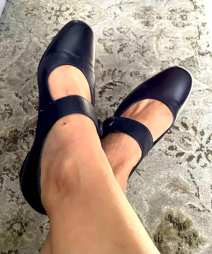 Munro Comfy leather low wedge shoes 🌸