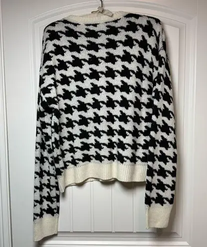 Vylette Oversized Black and White Crew Neck Sweater Size XL
