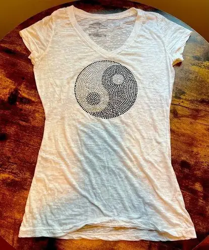 Vintage Havana | ladies embellished t-shirt. Size: L