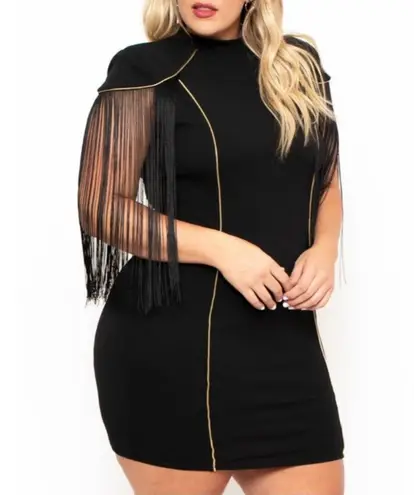 CurveySense NWT Fringe cape-sleeve dress