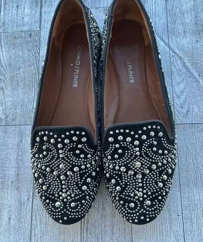 Donald Pliner DEBBI Suede Studded Flat Shoes Black Silver Women’s Size 6 Artsy
