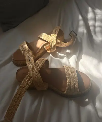 Rattan Sandals Universal Threads Size 9