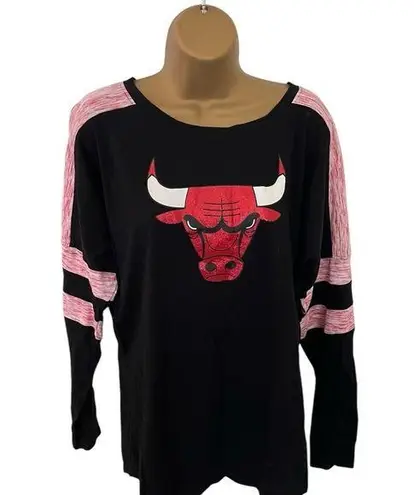 5th & Ocean Chicago Bulls Long Sleeve Raglan Tee Black Combo L