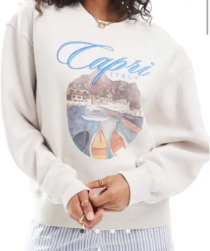 Abercrombie & Fitch Abercrombie Essential Crewneck thumbnail 1