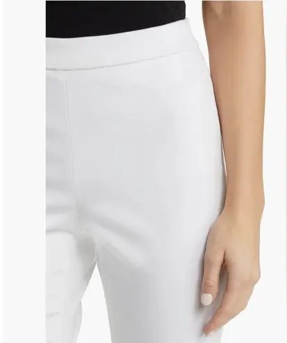 Anne Klein  Pull-On High Waist Slim Flare Jeans in White, Size 2 New w/Tag $99