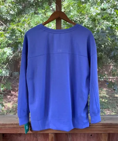 Mondetta Women's Blue "Peace Love Sharks" Sweatshirt Size XL. NEW - Image 2