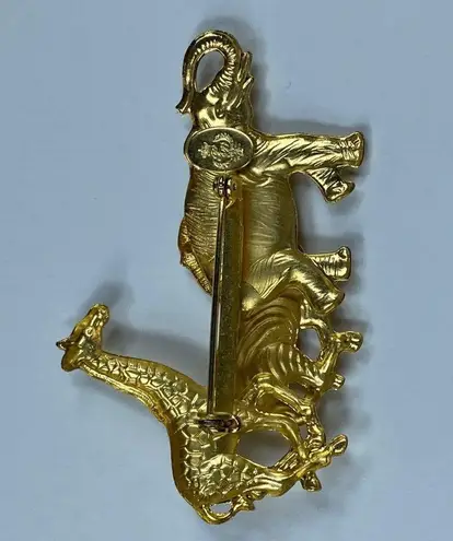 Premier Designs Animal Safari Brooch Vintage Gold Tone Elephant Zebra Giraffe