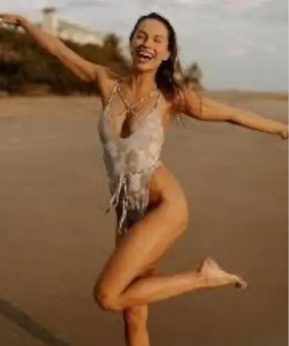 Moana Bikini new š® Reversible Bring It Brittany Butterfly Wrap Swimsuit š® Small