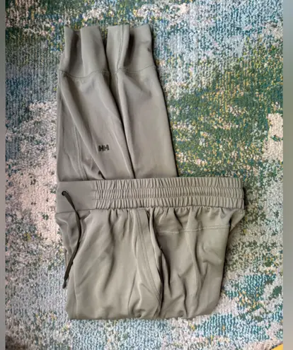 Helly Hansen tech lite athletic joggers, size small