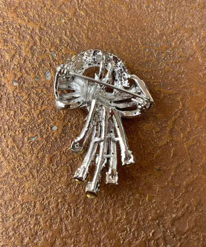 Sterling Silver Diamond bow brooch