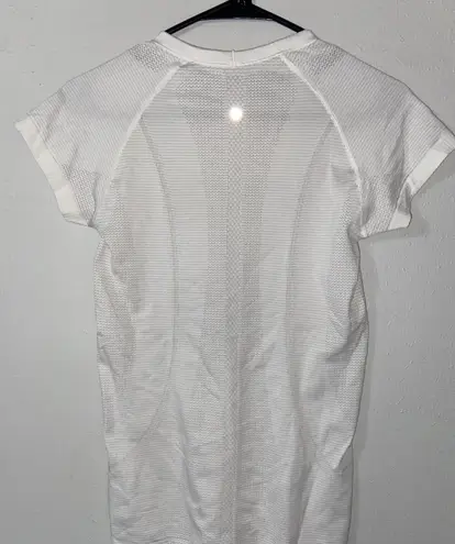 Lululemon Swiftly Tech Short Sleeve