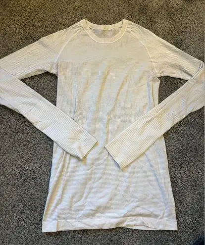 Lululemon  Swiftly Tech Long Sleeve