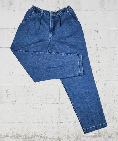 1990s Vintage Lee Medium Wash Straight Leg High Rise Classic Mom Jean Size 14P Blue
