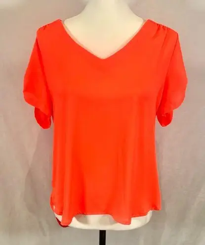 Lily White bright neon orange vneck top size medium