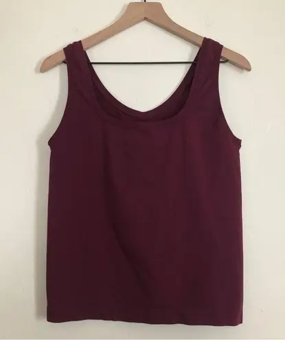 Activewear Athletic Sports Maroon Red V